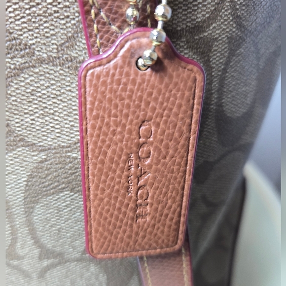 Coach Beige/Brown Signature Coated Canvas and Leather Tote Bag. - Picture 6 of 9